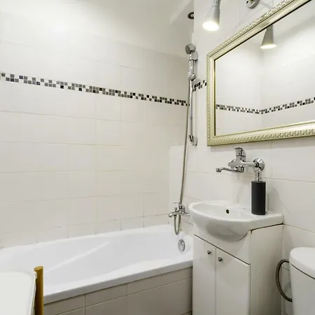 Labo Muranow Apartman *